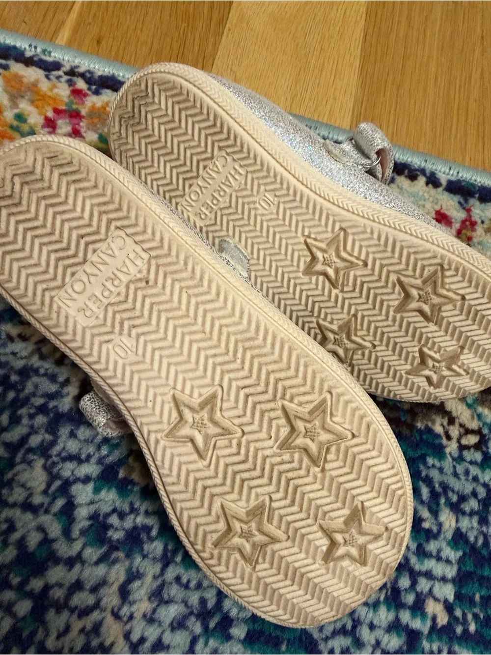 Harper Canyon Silver Glitter Cat Mary Jane Shoes